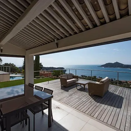 Mascaret Swimming Pool Seaview