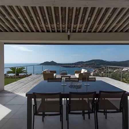 Villa Mascaret Swimming Pool Seaview